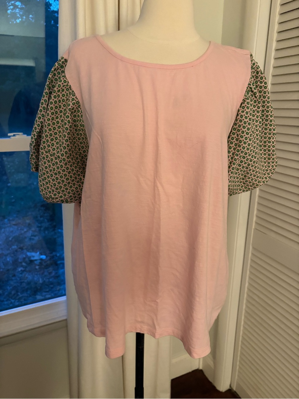 ivy jane Pink Tee with Printed Puff Sleeves
